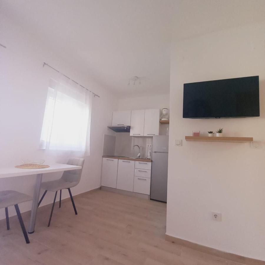 Apartments M & L Murter Ngoại thất bức ảnh